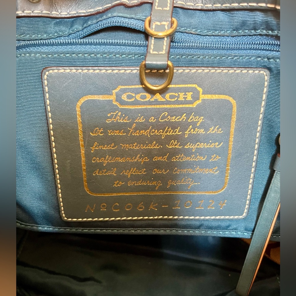 Coach Monogram Purse - Picture 8 of 10
